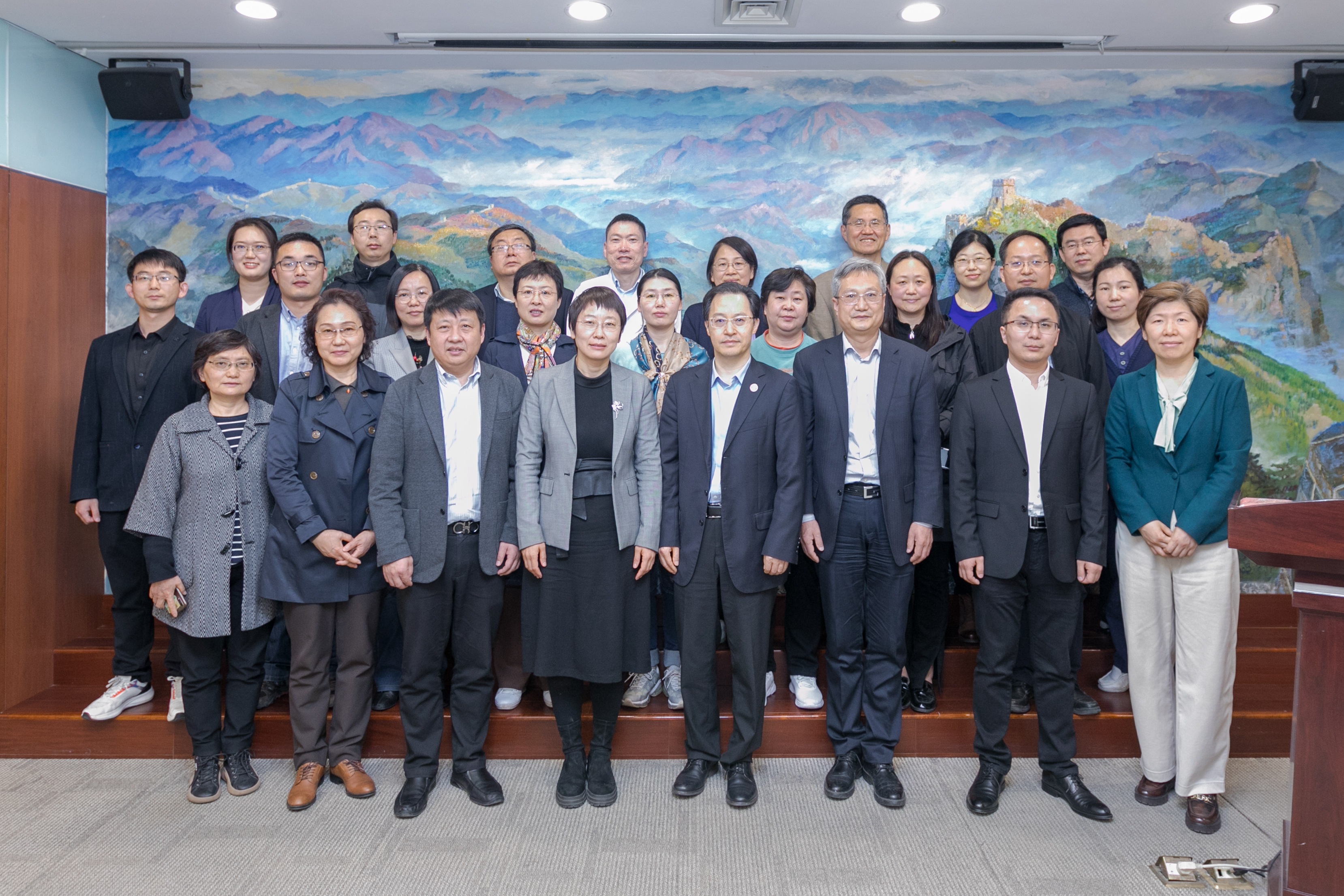 BV伟德官方网站赴北京大学口腔医院访问交流
