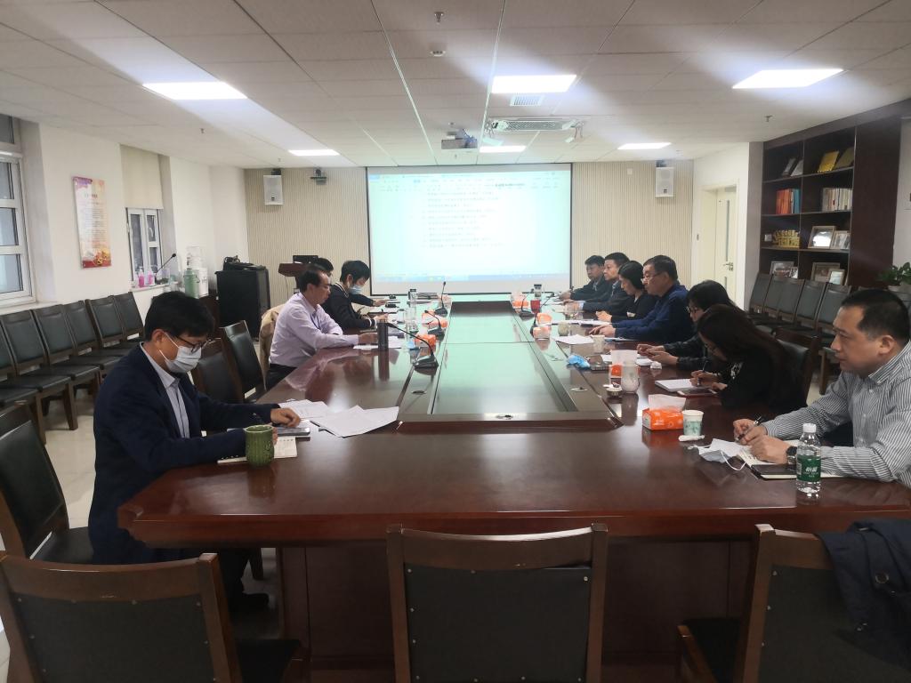 公司党委理论学习中心组专题学习十九届五中全会精神