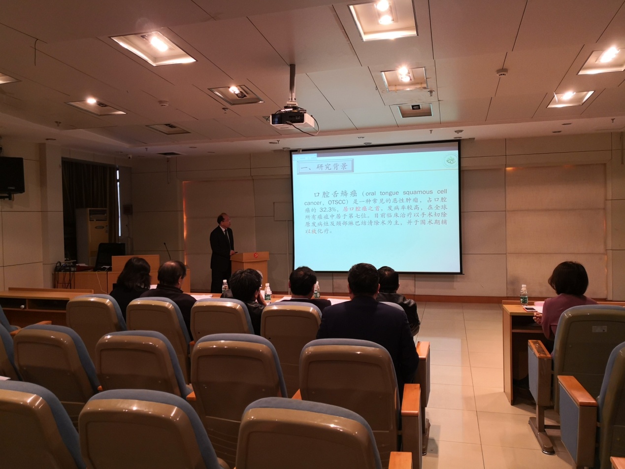BV伟德官方网站举行2018年博士研究生论文预答辩会