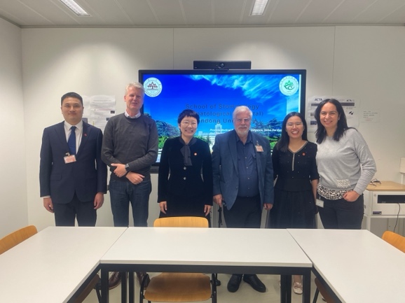 BV伟德官方网站访问荷兰阿姆斯特丹牙科学术中心与拉德堡德大学牙学院